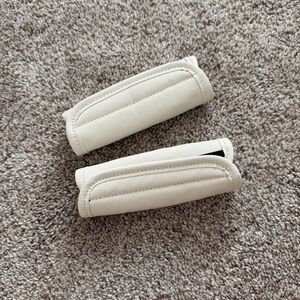 KINIVA Faux Leather Luggage Bogg Bag Handle Grip Holder